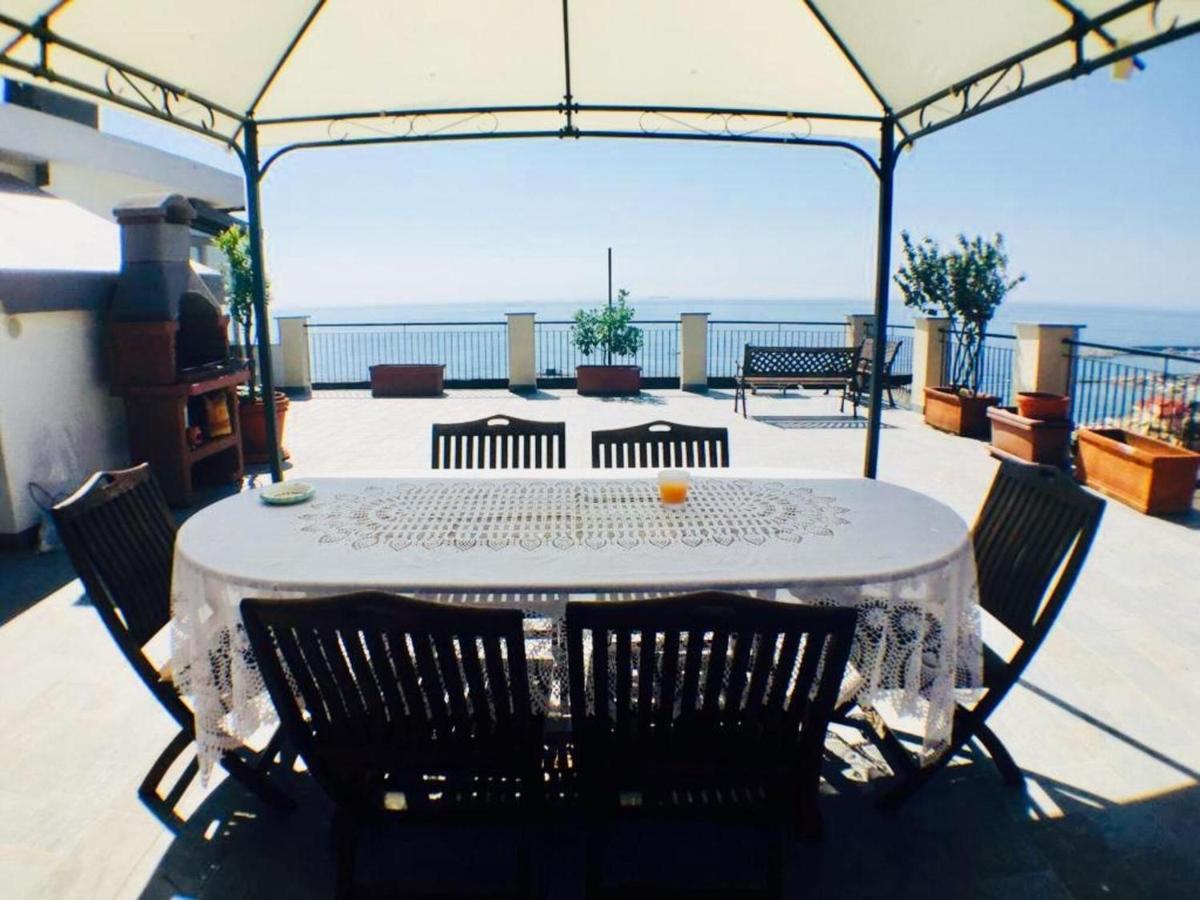 Riviera Mare Appartement Varazze Buitenkant foto